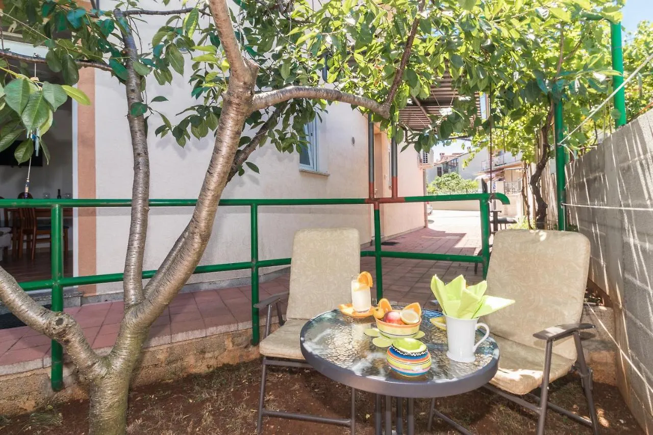 Apartment Katarina Pula 0*,  Croatia